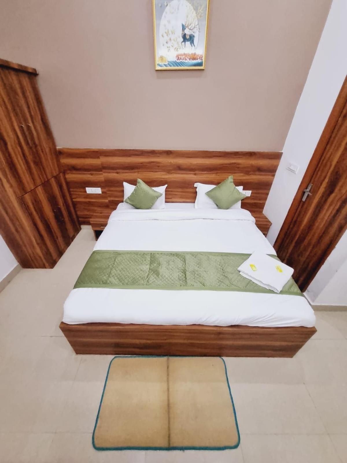 Hotel Spiritual Land - Behind Prem Mandir- By Shreemukund Vrindavan Ngoại thất bức ảnh